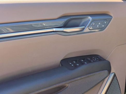 New 2026 Kia EV9 Wind image 35