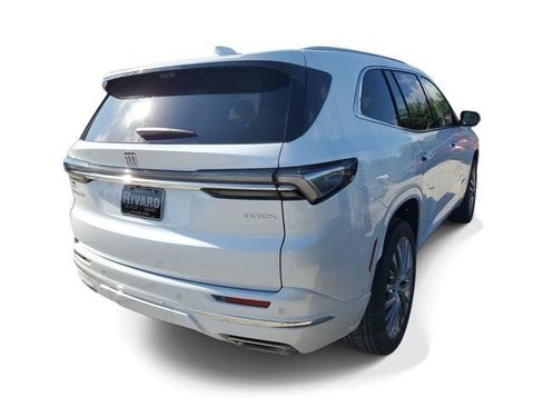 New 2026 Buick Enclave Avenir w/ Super Cruise Package FWD image 5