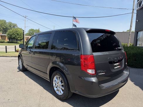 Used 2011 Dodge Grand Caravan R/T w/ Entertainment Group 1 FWD image 6