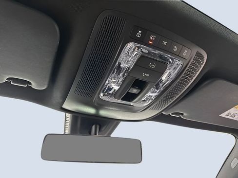 Certified 2023 Mercedes-Benz GLB 250 4MATIC image 27