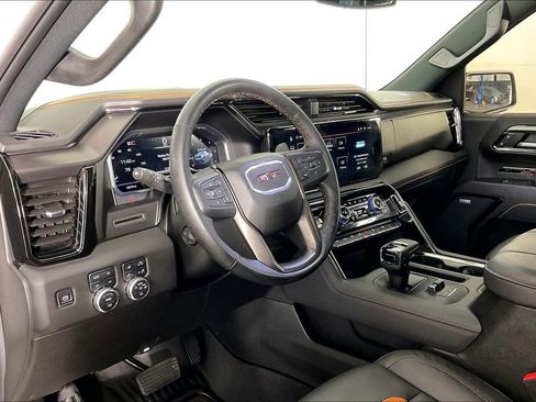 Used 2025 GMC Sierra 1500 AT4 AWD/4WD image 17