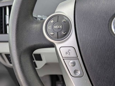 Used 2014 Toyota Prius Four image 22