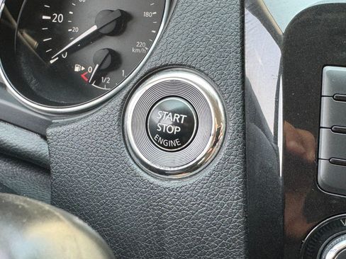 Used 2020 Nissan Rogue SL FWD image 22