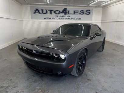 Used 2015 Dodge Challenger SXT w/ Driver Convenience Group
