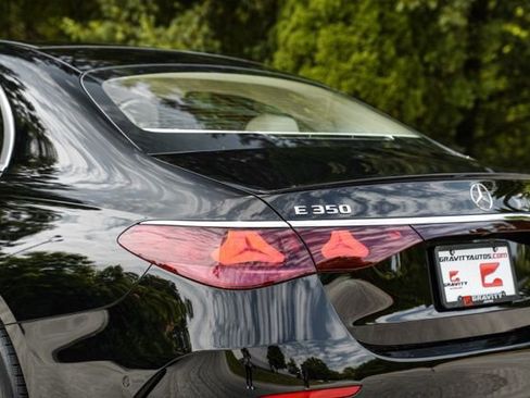 Used 2025 Mercedes-Benz E 350 4MATIC Sedan w/ Winter Package image 15