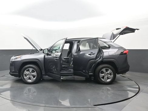 Used 2023 Toyota RAV4 LE AWD/4WD image 34