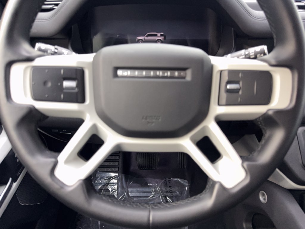 Used 2023 Land Rover Defender 110 SE AWD/4WD image 58