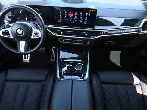 Certified 2024 BMW X5 xDrive40i w/ M Sport Package image 13