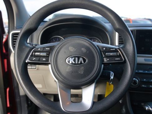 Used 2020 Kia Sportage LX image 16