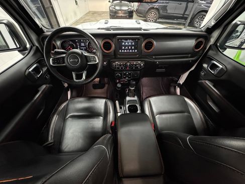 Used 2021 Jeep Gladiator Mojave w/ Cold Weather Group image 13