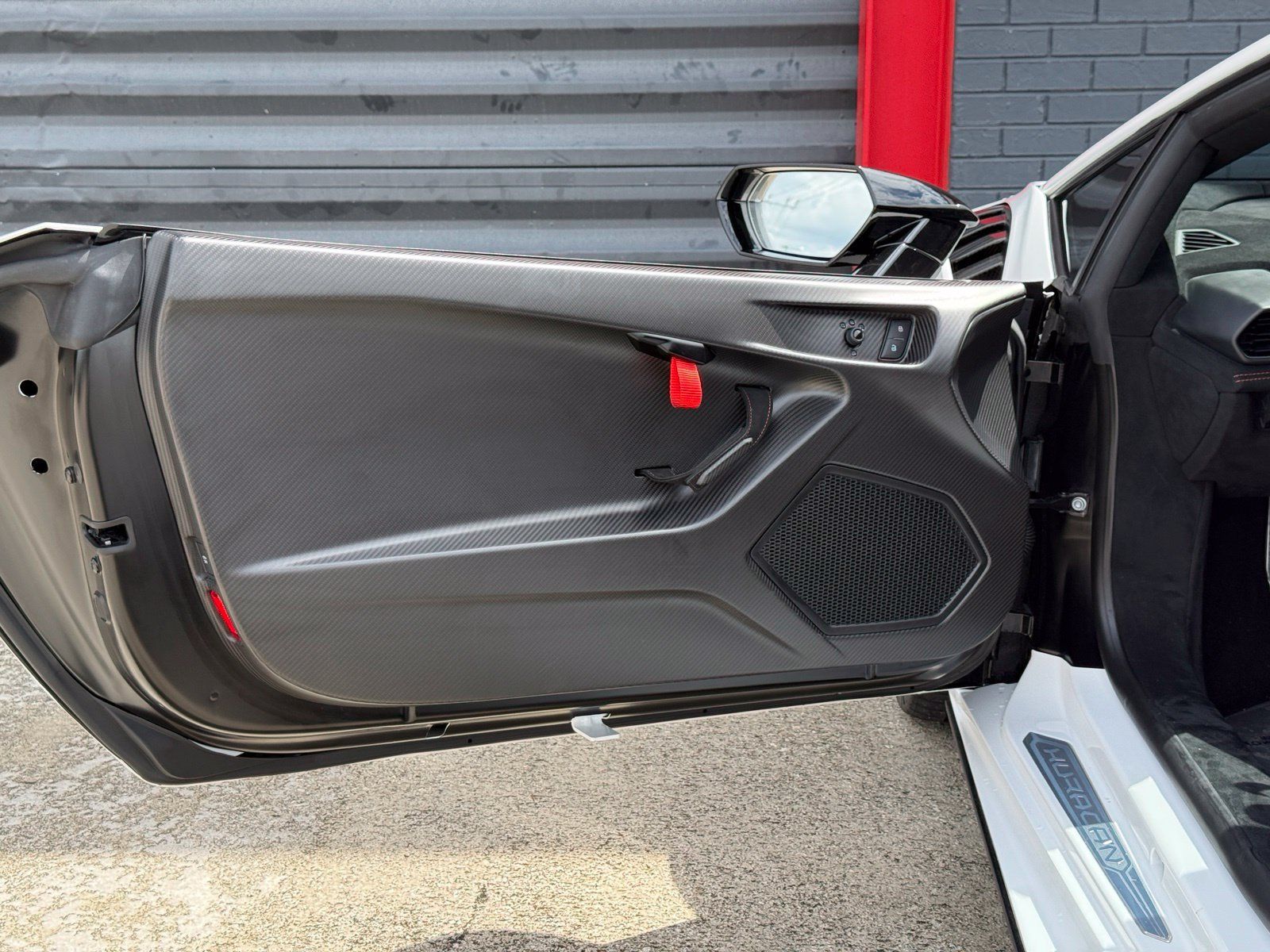 Used 2023 Lamborghini Huracan STO RWD image 40