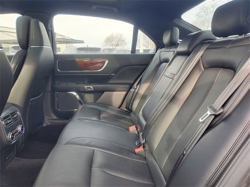 Used 2017 Lincoln Continental Reserve w/ Climate Package image 33