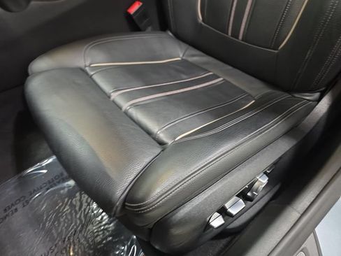 Used 2019 BMW 530i xDrive w/ Convenience Package AWD/4WD image 28