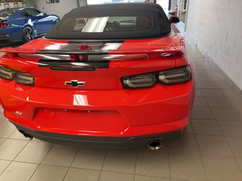 Used 2021 Chevrolet Camaro SS RWD image 13
