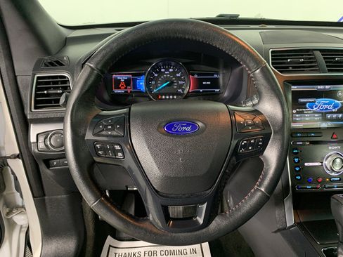 Used 2016 Ford Explorer Sport w/ Equipment Group 401A AWD/4WD image 22