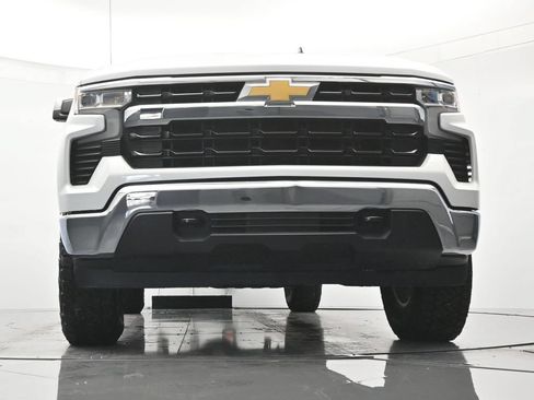 Certified 2025 Chevrolet Silverado 1500 LT AWD/4WD image 38