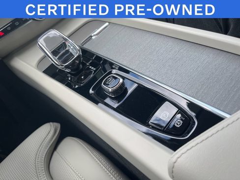Used 2023 Volvo XC60 B5 Ultimate w/ Climate Package AWD/4WD image 13