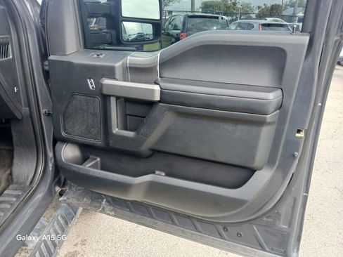 Used 2016 Ford F150 XLT w/ Equipment Group 302A Luxury AWD/4WD image 16