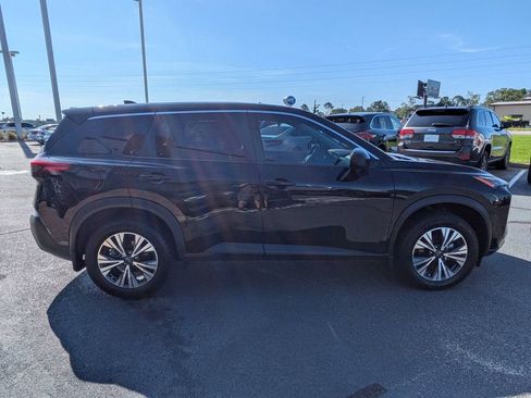 Used 2023 Nissan Rogue SV AWD/4WD image 4