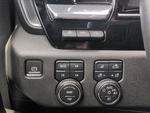 Certified 2024 Chevrolet Silverado 3500 LTZ w/ LTZ Convenience Package AWD/4WD image 17