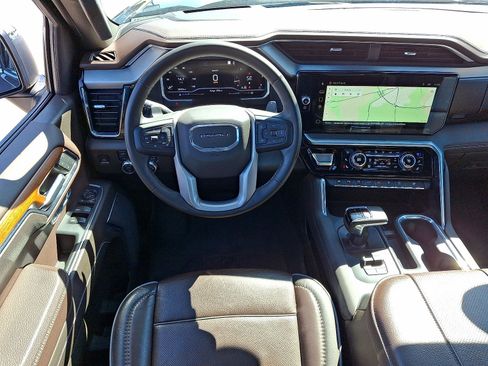 Used 2023 GMC Sierra 1500 Denali w/ Denali Reserve Package AWD/4WD image 21