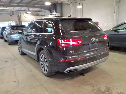 Used 2018 Audi Q7 3.0T Prestige w/ Prestige Package image 4