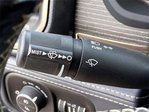 Used 2022 RAM 3500 Limited w/ Towing Technology Group image 24