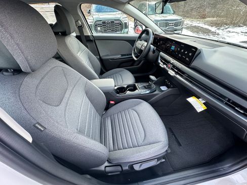 New 2025 Kia K4 EX image 20