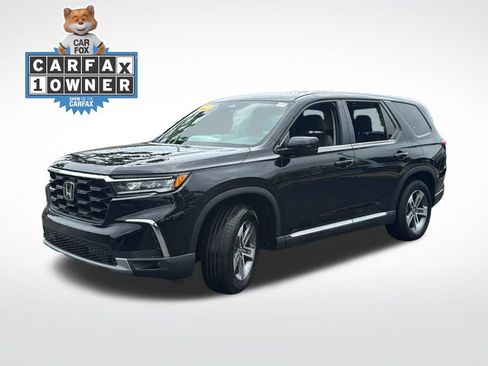 Used 2025 Honda Pilot EX-L image 3