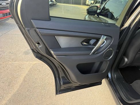 Used 2024 Land Rover Discovery Sport Dynamic SE AWD/4WD image 14