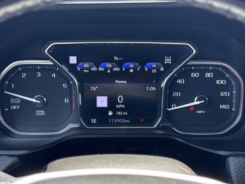 Used 2021 GMC Yukon XL Denali w/ Denali Premium Package AWD/4WD image 11