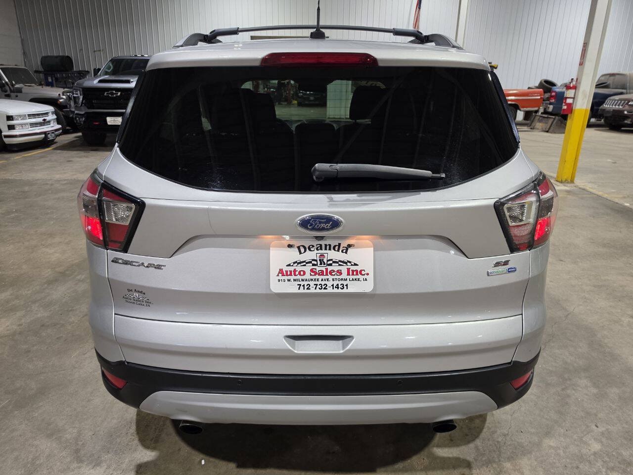 Used 2017 Ford Escape SE w/ Equipment Group 201A AWD/4WD image 9