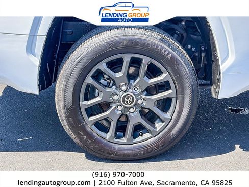 Used 2022 Toyota Tundra SR w/ SR Tow Package image 10