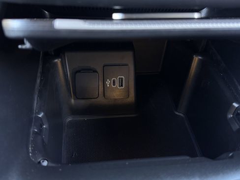 Used 2025 Ford Explorer ST image 20