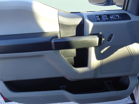 Used 2021 Ford F350 XL w/ Power Equipment Group image 23