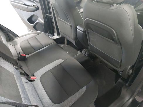 Used 2023 Chevrolet TrailBlazer LT w/ Convenience Package AWD/4WD image 11