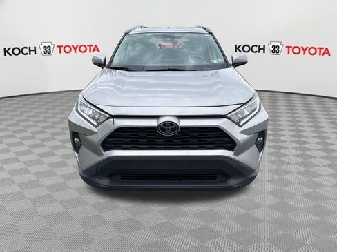 Used 2019 Toyota RAV4 XLE w/ Convenience Package AWD/4WD image 2
