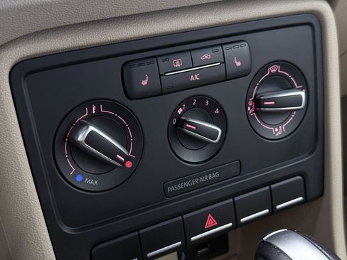 Used 2016 Volkswagen Beetle 1.8T S image 47