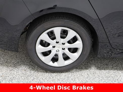 Certified 2025 Toyota Corolla LE image 6