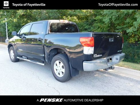 Used 2012 Toyota Tundra 4x4 CrewMax w/ SR5 Pkg image 3