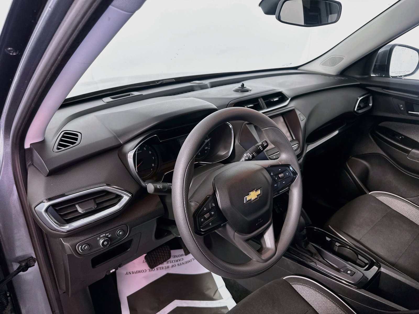 Used 2022 Chevrolet TrailBlazer LT FWD image 9