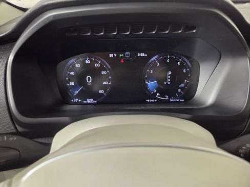 Used 2020 Volvo XC90 T5 Momentum w/ Protection Package FWD image 16