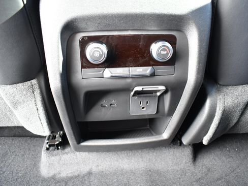 New 2026 GMC Acadia AT4 image 18