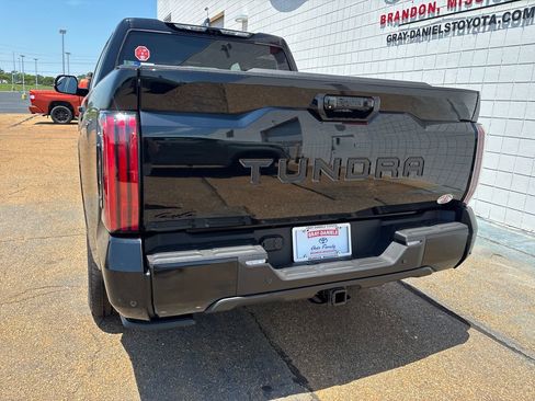 New 2026 Toyota Tundra Platinum AWD/4WD image 32