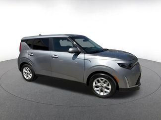 Used 2025 Kia Soul LX w/ LX Technology Package FWD video 2