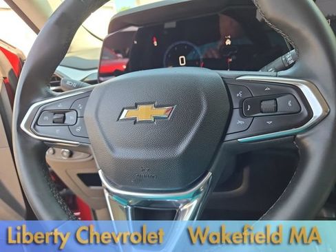 Used 2025 Chevrolet TrailBlazer LT w/ Convenience Package AWD/4WD image 10