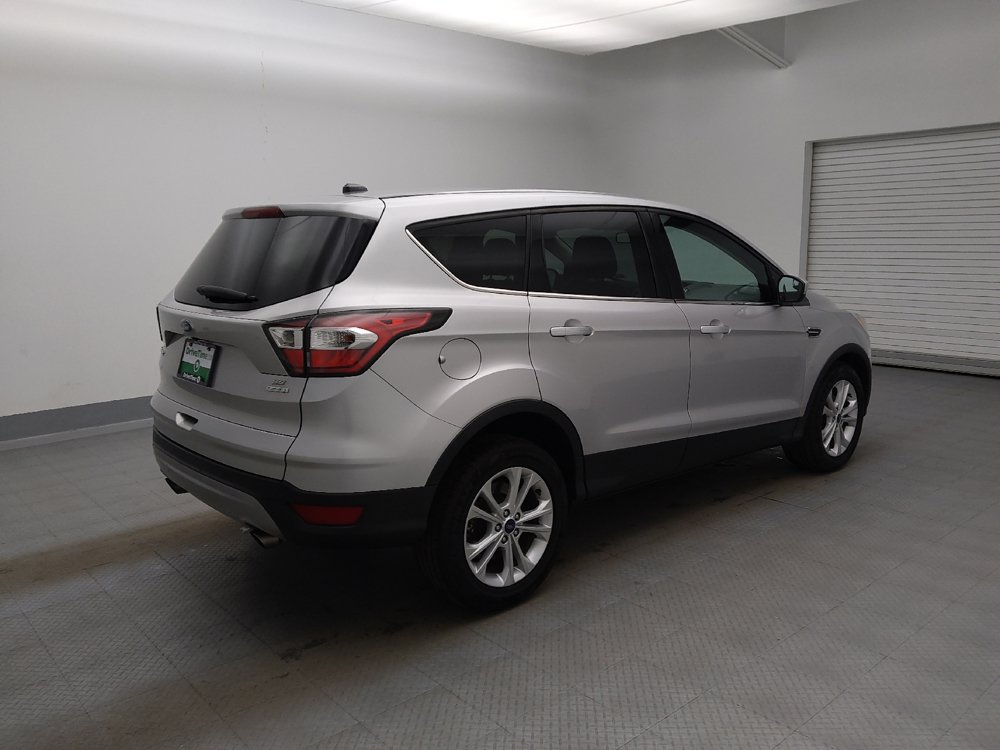 Used 2017 Ford Escape SE FWD image 10