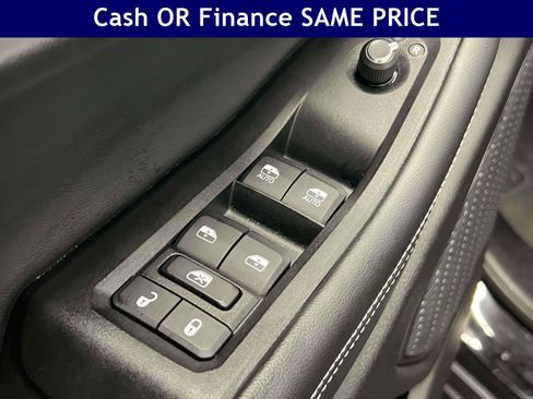 Used 2025 Jeep Grand Cherokee Laredo X w/ Luxury Tech Group I AWD/4WD image 19