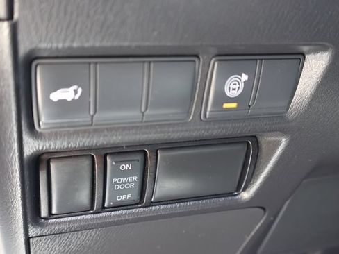 Used 2022 Nissan Armada SL RWD image 25