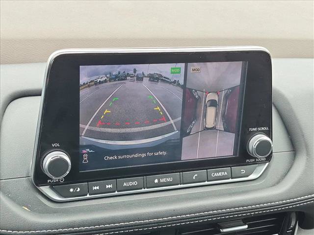 Used 2021 Nissan Rogue SL FWD image 11